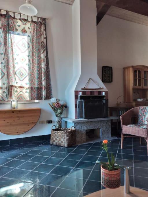 Maison Al Nocino Βίλα Στρέσα Εξωτερικό φωτογραφία